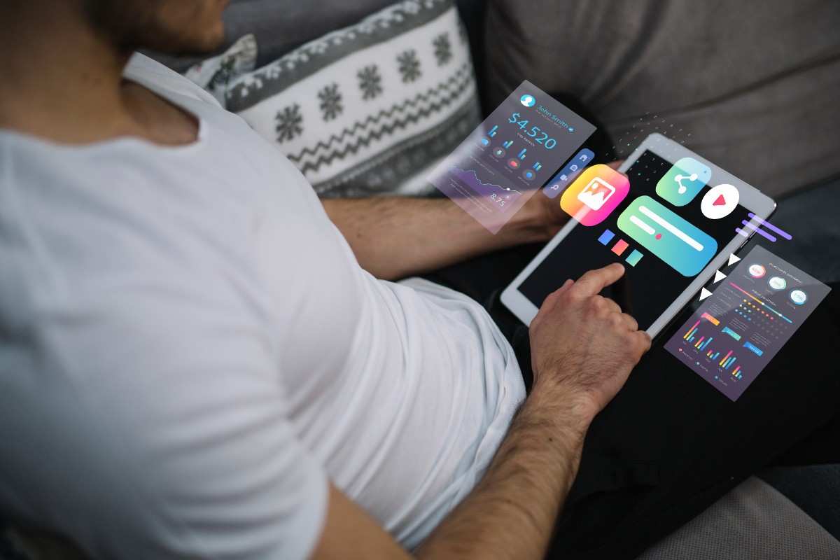 How Hybrid App Development Solutions Can Reduce Costs and Boost Efficiency